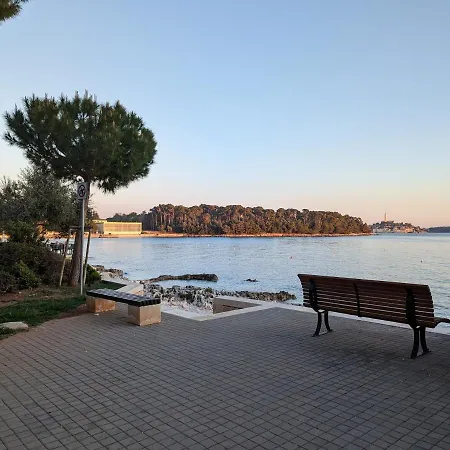Cozy Fritz With Garage Apartment Rovinj